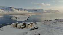 Load image into Gallery viewer, 1. viðburður. KK, fordrykkur, matur og gisting á Hótel Búðum. Val um tvær dagsetningar: 30. &amp; 31. október. Kjör fyrir tvo.
